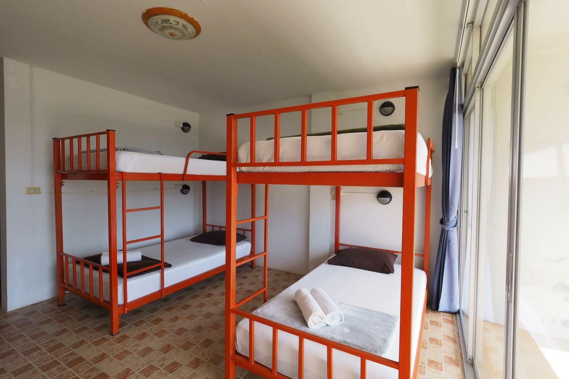 Fan Dee Hostel Ko Lanta Buitenkant foto