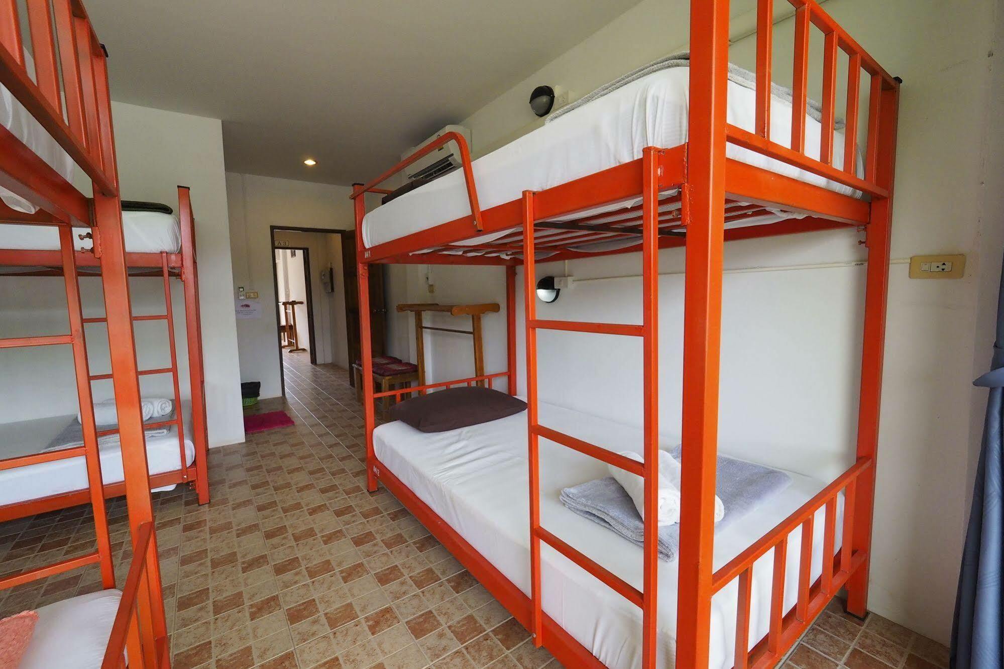 Fan Dee Hostel Ko Lanta Buitenkant foto